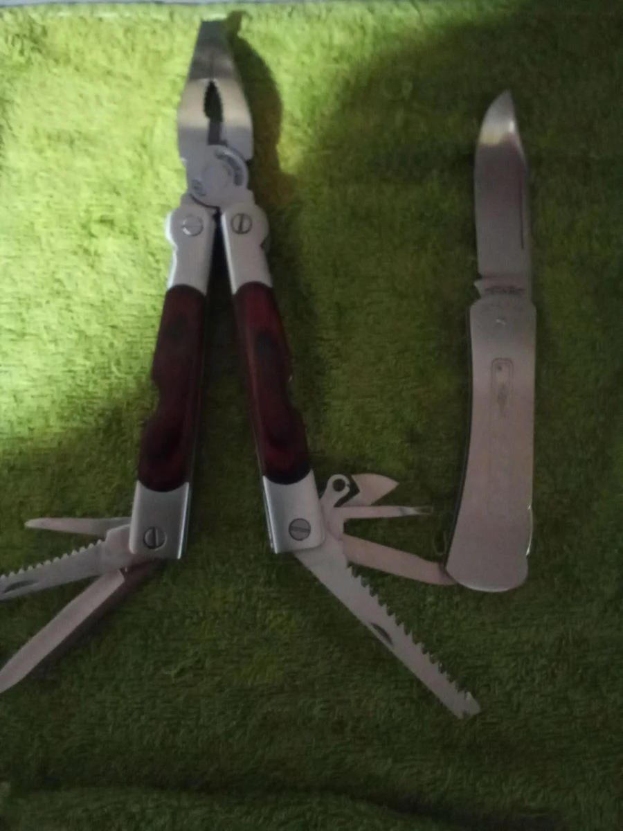 Vendora Σετ πολυεργαλειο και μαχαίρι πτυσσόμενο 3 Vendora Σετ πολυεργαλειο και μαχαίρι πτυσσόμενο