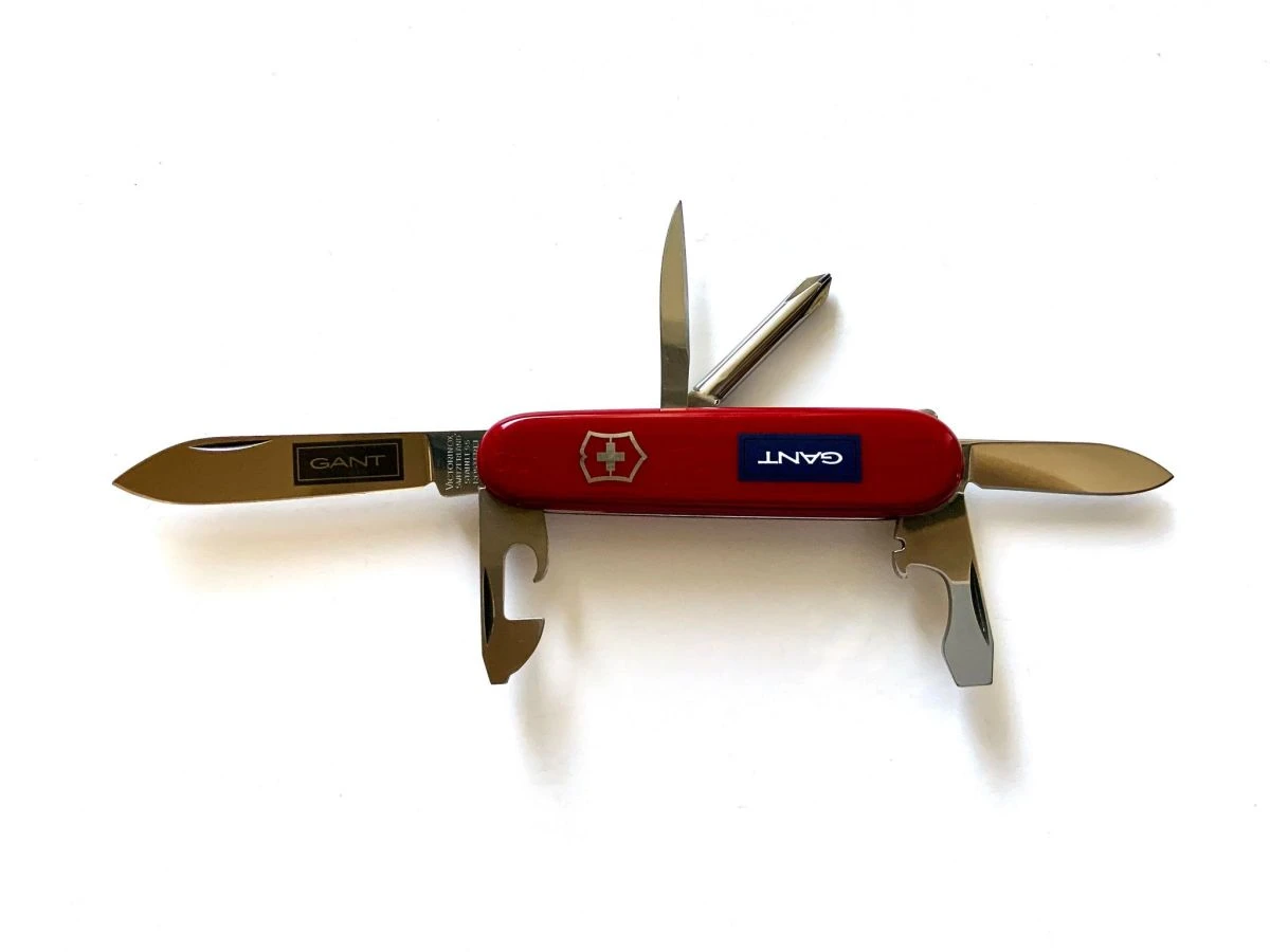 Vendora GANT - VICTORINOX Ελβετικό Πολυεργαλείο Σουγιάς - Limited Edition 4 Vendora GANT - VICTORINOX Ελβετικό Πολυεργαλείο Σουγιάς - Limited Edition - Image 2