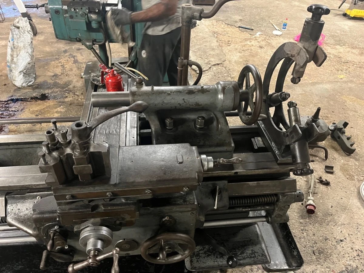 Vendora Τόρνος 3,5μ άψογα λειτουργήσιμος 12 Vendora Τόρνος 3,5μ άψογα λειτουργήσιμος - Image 10