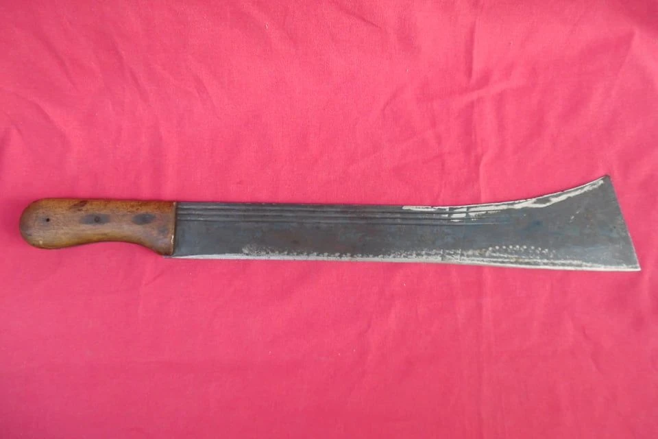 Vendora Μαχαίρι επιβίωσης φτιαγμένο σε καμίνι. 3 Vendora Μαχαίρι επιβίωσης φτιαγμένο σε καμίνι.