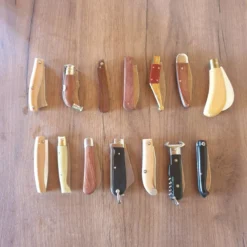 Vendora Συλλογή ιδιαίτερων σουγιάδων.