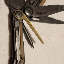 Vendora Εργαλείο Πολυεργαλειο Leatherman MUT με τη θήκη του